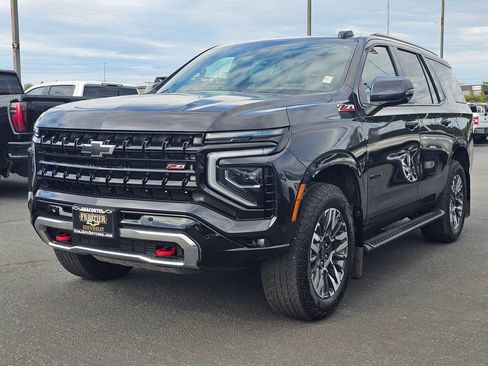 Used 2025 Chevrolet Tahoe Z71 w/ Z71 Off-Road Package AWD/4WD image 7