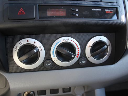 Used 2009 Toyota Tacoma 4x4 Regular Cab image 24