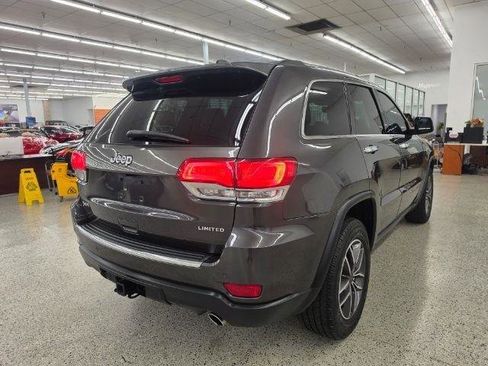 Used 2019 Jeep Grand Cherokee Limited w/ Trailer Tow Group IV AWD/4WD image 4