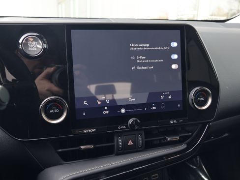 Used 2025 Lexus NX 250 FWD w/ Towing Package (2000 Lbs) image 27