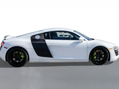 Used 2011 Audi R8 V8 image 4