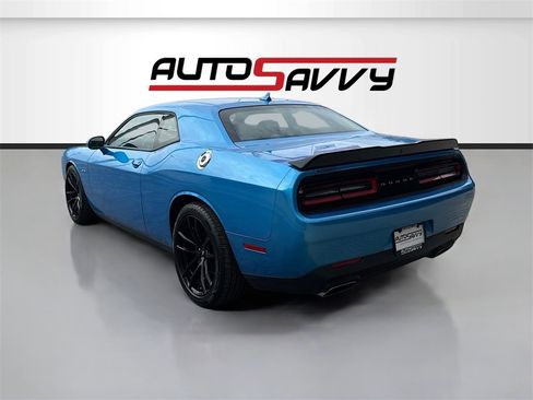 Used 2023 Dodge Challenger R/T w/ Plus Package image 5