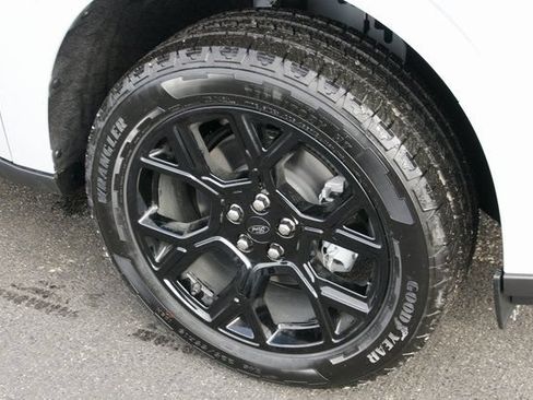 New 2026 Ford Maverick XLT w/ XLT Luxury Package AWD/4WD image 10