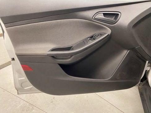 Used 2014 Ford Focus S FWD image 21