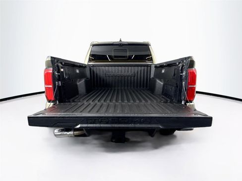 Certified 2025 Toyota Tacoma Limited AWD/4WD image 38