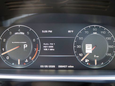 Used 2016 Land Rover Range Rover Supercharged image 32