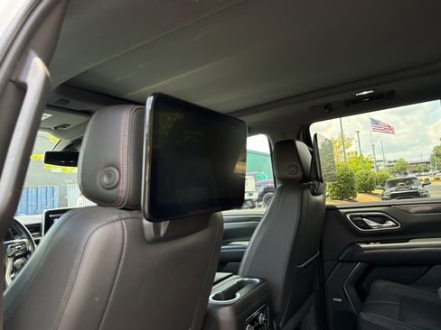 Used 2021 Chevrolet Tahoe RST w/ Luxury Package AWD/4WD image 41