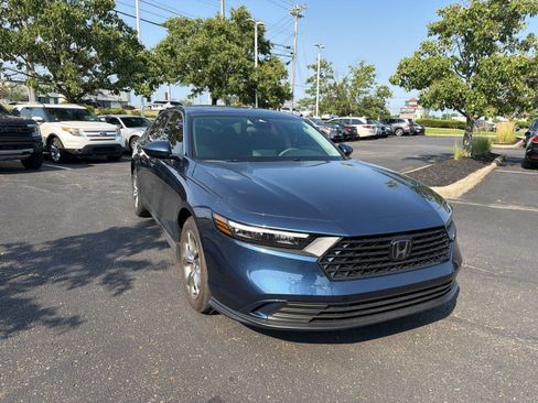 Used 2024 Honda Accord EX image 30