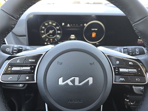 New 2026 Kia Seltos EX image 13