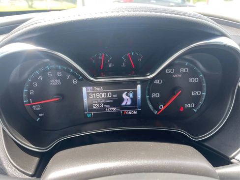 Used 2015 Chevrolet Impala LT w/ Convenience Package FWD image 17