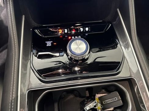 Used 2022 Jeep Wagoneer Series I image 19