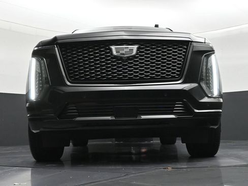 Used 2025 Cadillac Escalade Sport w/ LPO, ONYX Package AWD/4WD image 29