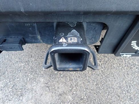 Used 2024 Ford Maverick Lariat w/ Black Appearance Package image 6