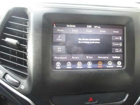 Used 2020 Jeep Cherokee Latitude image 21