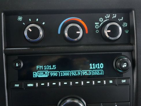 Used 2021 Chevrolet Express 3500 w/ Driver Convenience Package image 14