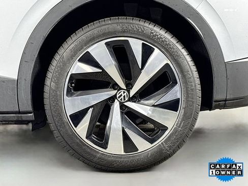 Used 2022 Volkswagen ID.4 Pro S w/ Gradient Package image 31