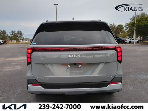 Certified 2026 Kia Carnival EX image 6