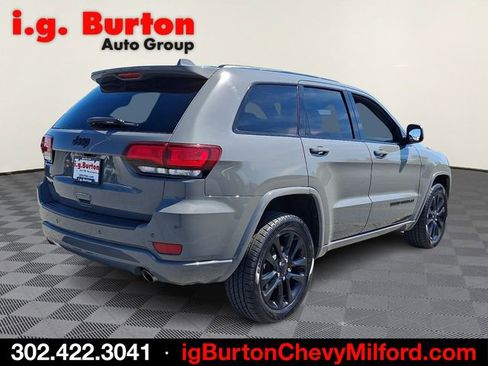 Used 2021 Jeep Grand Cherokee Laredo X AWD/4WD image 6