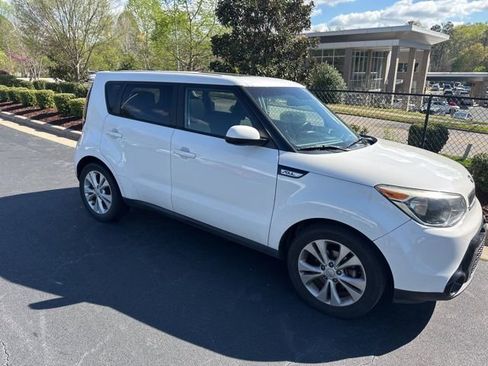 Used 2016 Kia Soul + w/ Audio Package image 3