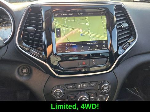 Certified 2022 Jeep Cherokee Limited w/ Elite Package AWD/4WD image 23