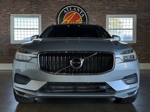Used 2018 Volvo XC60 T5 Momentum w/ Convenience Package image 3