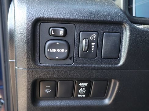 Used 2019 Toyota 4Runner SR5 Premium AWD/4WD image 16