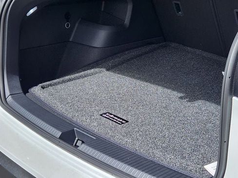 New 2026 Volkswagen Tiguan SE image 30