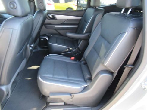 Used 2025 Buick Enclave Sport Touring AWD/4WD image 30