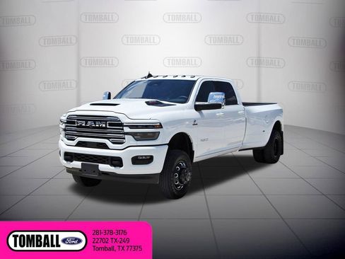 Used 2025 RAM 3500 Laramie w/ Sport Appearance Package AWD/4WD image 3