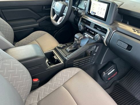 New 2025 Toyota Tacoma SR5 image 17