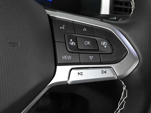 Certified 2023 Volkswagen Atlas Cross Sport SE FWD image 20