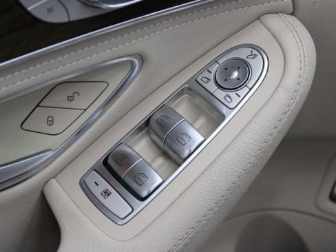 Used 2016 Mercedes-Benz C 300 4MATIC Sedan image 13