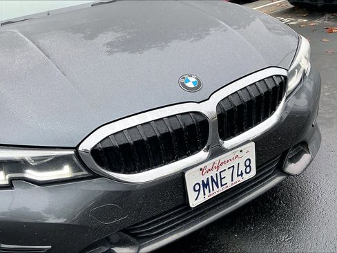 Used 2020 BMW 330i Sedan w/ Premium Package image 31