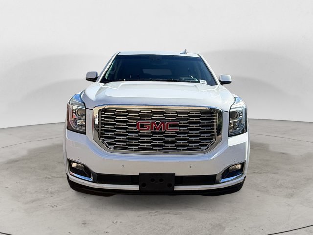 Used 2020 GMC Yukon XL Denali w/ Denali Premium Package AWD/4WD image 2