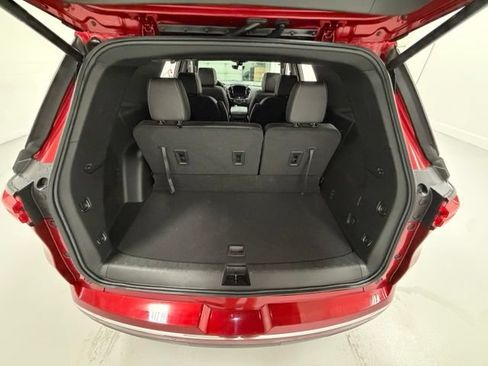 Certified 2023 Chevrolet Traverse Premier AWD/4WD image 23