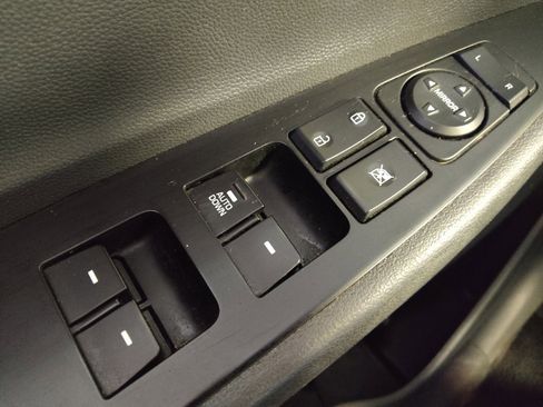 Used 2019 Hyundai Tucson SE FWD image 27