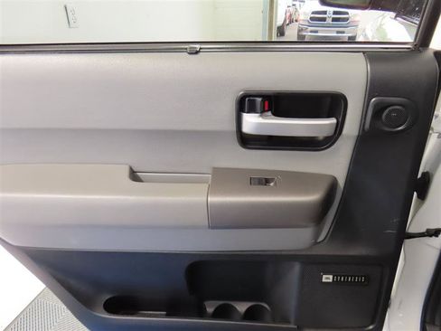 Used 2014 Toyota Sequoia Limited image 30
