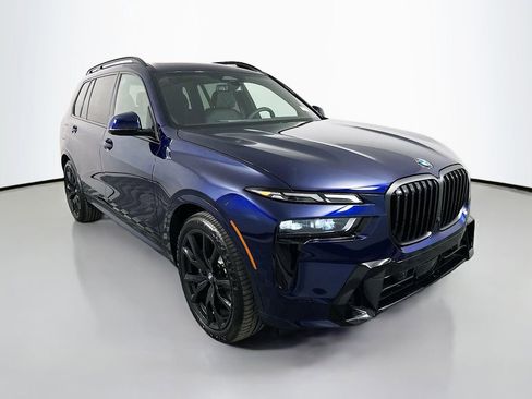 New 2026 BMW X7 xDrive40i w/ M Sport Package image 3