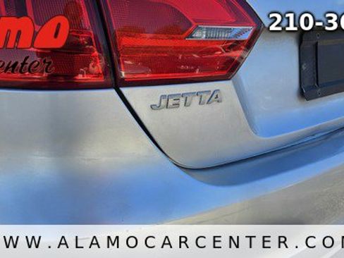 Used 2012 Volkswagen Jetta SEL image 12