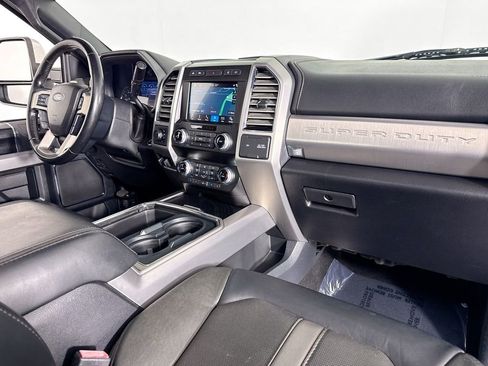 Used 2019 Ford F250 Platinum w/ Platinum Ultimate Package image 36