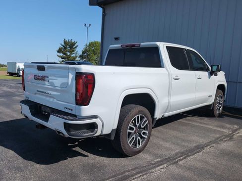 Used 2024 GMC Sierra 1500 AT4 w/ Technology Package AWD/4WD image 12