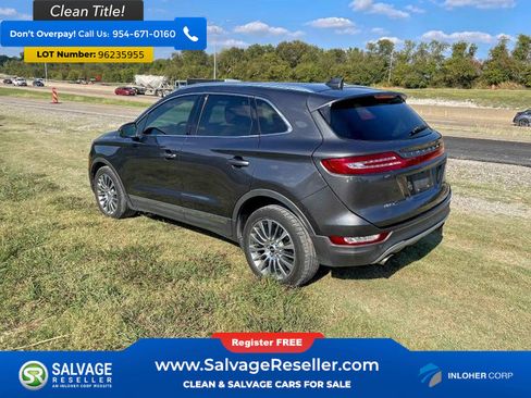 Used 2017 Lincoln MKC Reserve image 4
