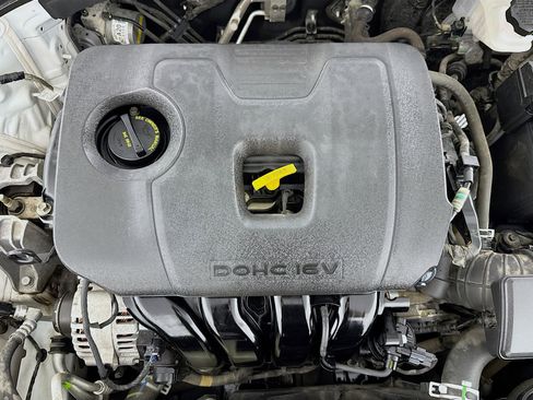 Used 2019 Hyundai Elantra SE w/ Winter Weather Package image 37