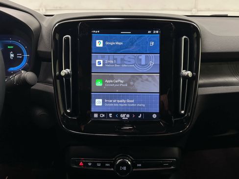 Used 2023 Volvo C40 P8 Recharge Ultimate w/ Protection Package Premier image 31