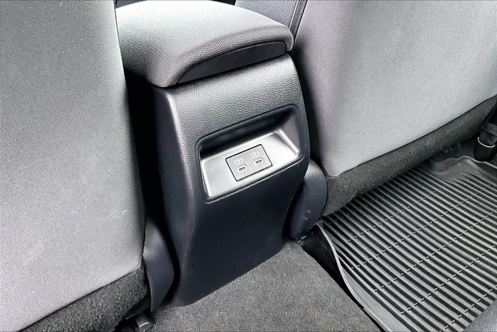 Used 2025 Toyota Corolla LE w/ Convenience Package FWD image 11