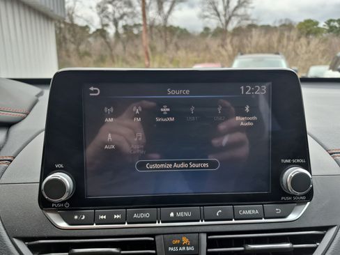 Used 2021 Nissan Altima 2.5 SR w/ SR Premium Package image 31