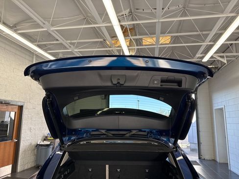 Used 2022 Buick Envision Avenir w/ Technology Package II image 10