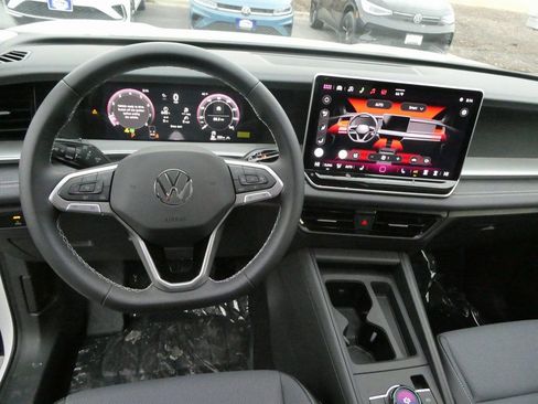 New 2026 Volkswagen Tiguan SE AWD/4WD image 6