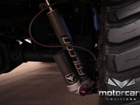 Used 2014 Jeep Wrangler Unlimited Sahara w/ Connectivity Group image 32