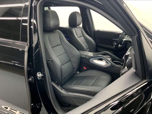 Certified 2024 Mercedes-Benz GLS 450 4MATIC image 11